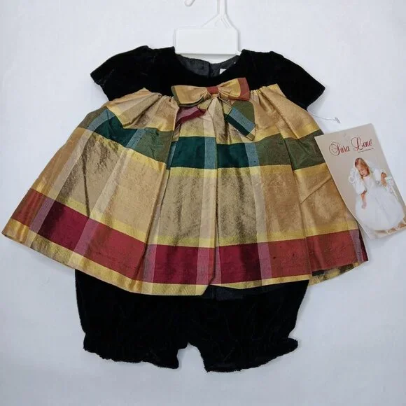 3 month holiday dress Burgundy Floral Velvet Midi Dress main image 1